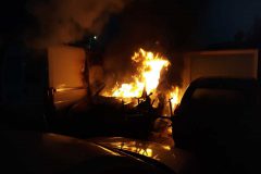 PKW in Vollbrand